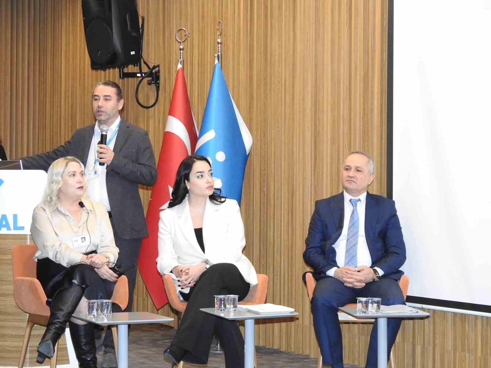 Gaziantep&rsquo;te &rsquo;Yapay Zeka &Ccedil;ağında İnsan Kaynakları&rsquo; sempozyumu
