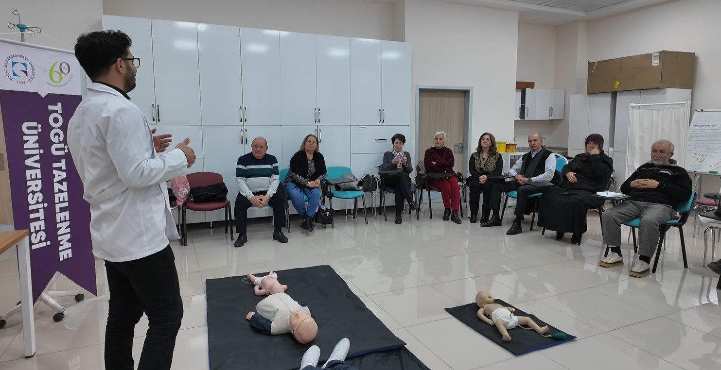 Yaşlılar TOG&Uuml; ile hayatlarını tazeliyor
