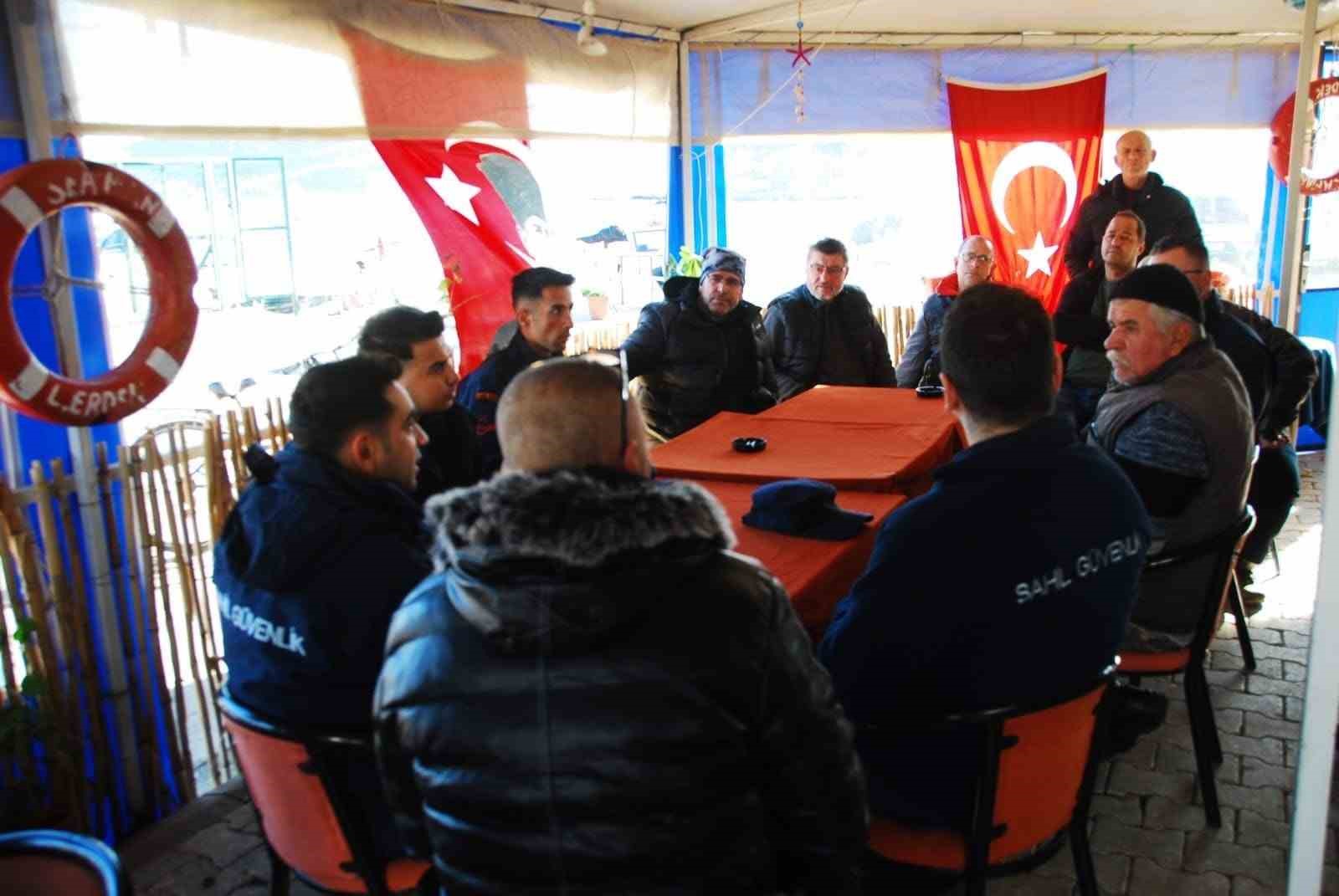 Erdek&rsquo;te balık&ccedil;ılara atık su bilgilendirme toplantısı
