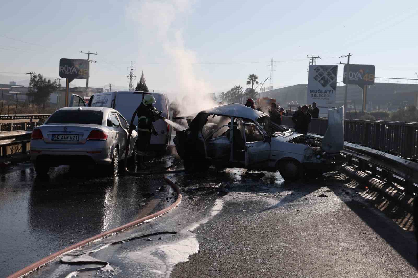 Muğla’da zincirleme kaza: 1’i ağır 7 yaralı