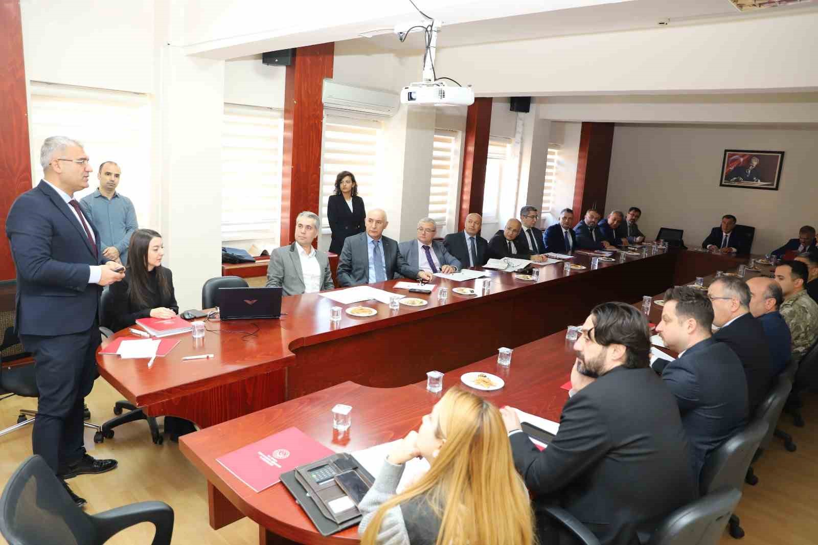 Ailenin Korunması ve G&uuml;&ccedil;lendirilmesi İl Koordinasyon Kurulu Toplantısı ger&ccedil;ekleşti
