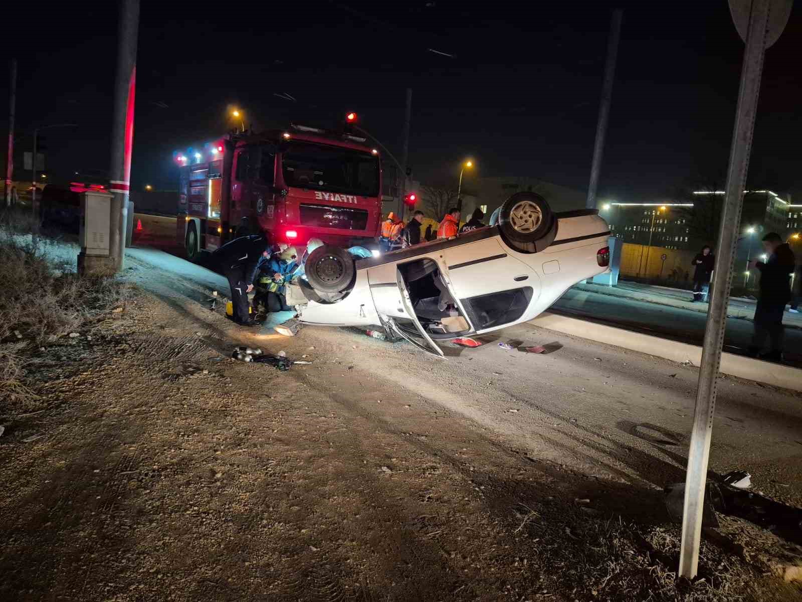 Takla atan otomobilin sürücüsü ehliyetsiz ve 2,19 promil alkollü çıktı