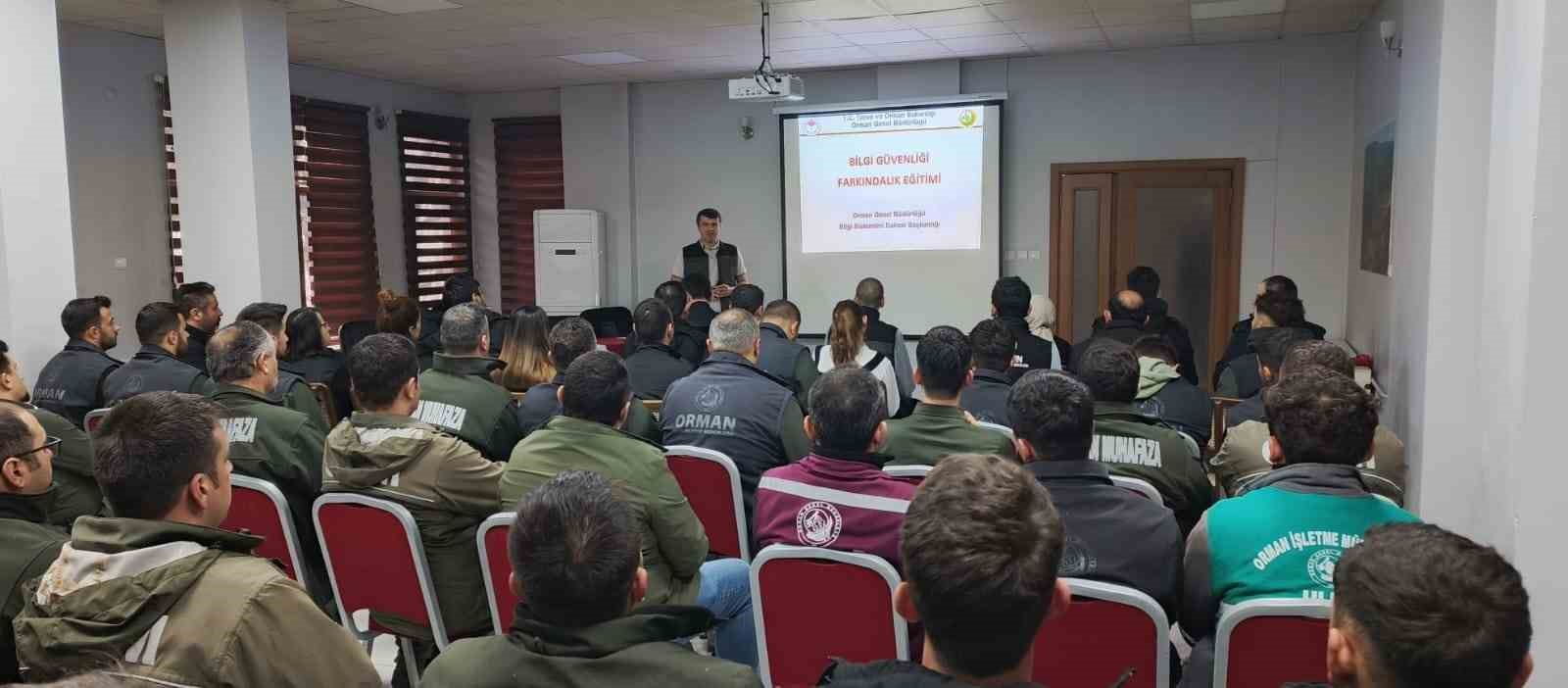 Zonguldak Orman Bölge Müdürlüğü’nde bilgi güvenliği ve farkındalık eğitimleri verildi
