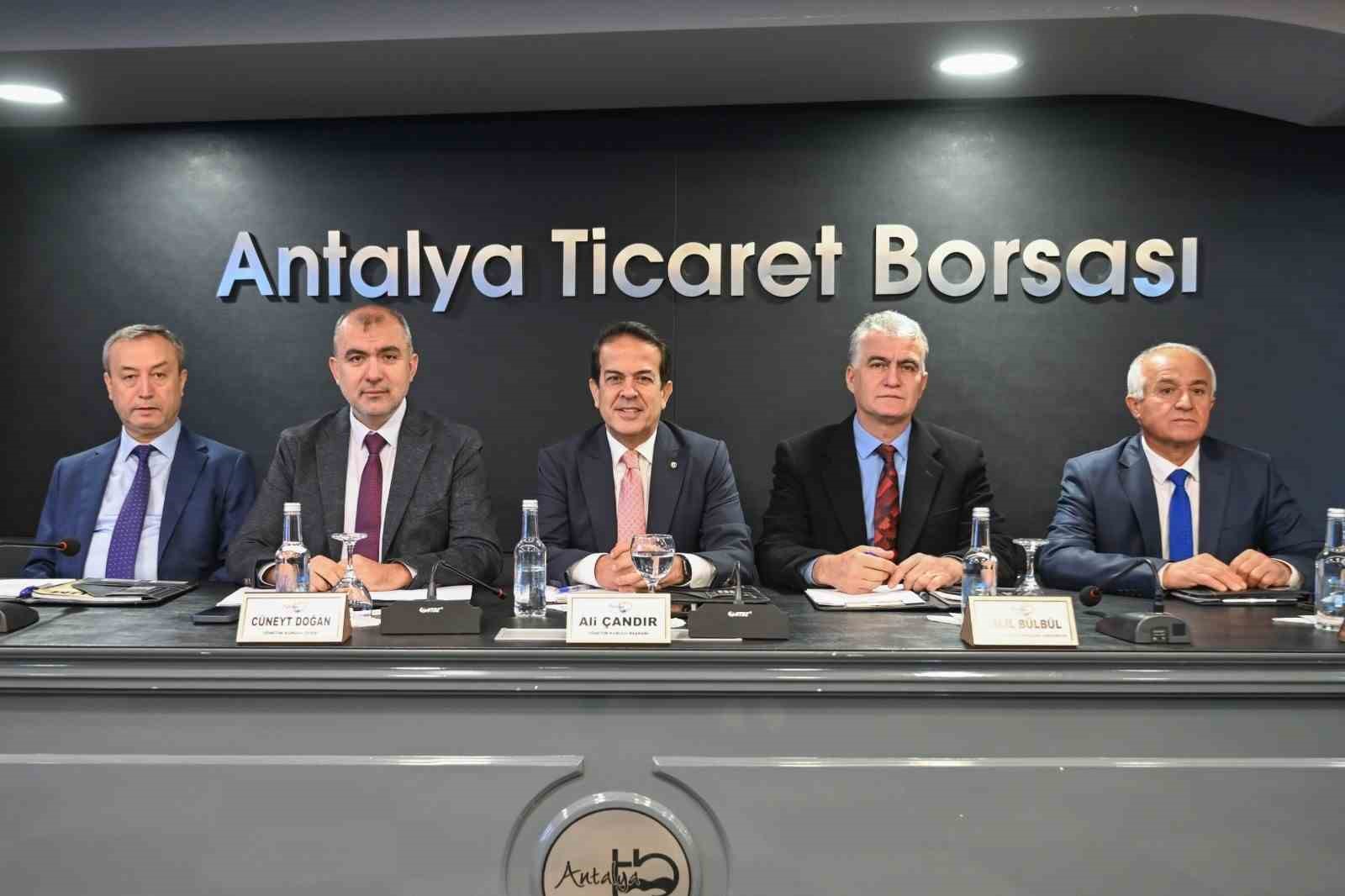 Antalya Ticaret Borsası yılın son meclisini gerçekleştirdi