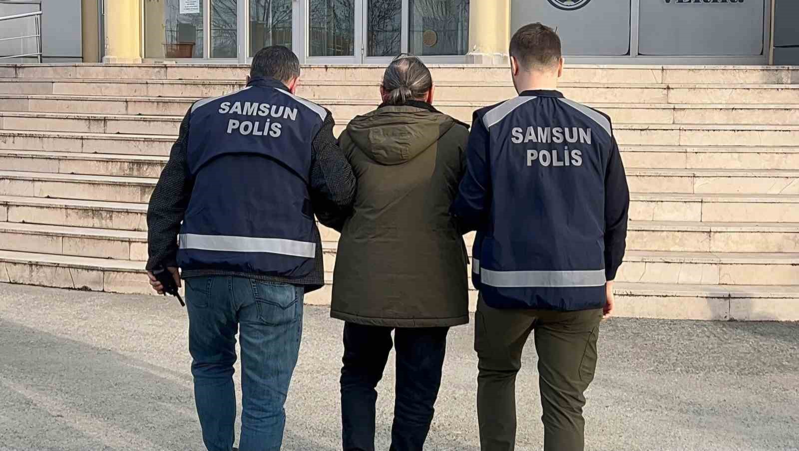 Samsun’da 17 yıl 10 ay hapis cezası ile aranan şahıs lokantada yemek yerken yakalandı