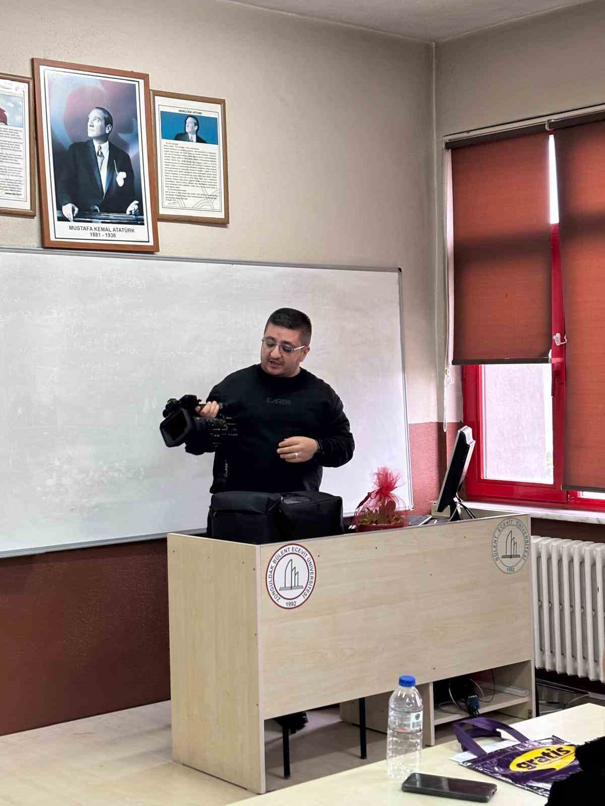 Ajans haberciliğinin perde arkası BEUN Meslek Y&uuml;ksekokulu&rsquo;nda anlatıldı
