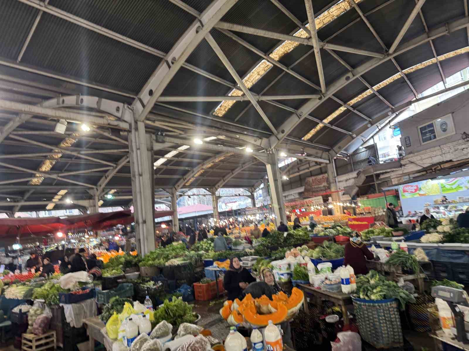 Fiyatlara rağmen ilgi g&ouml;sterdiler
