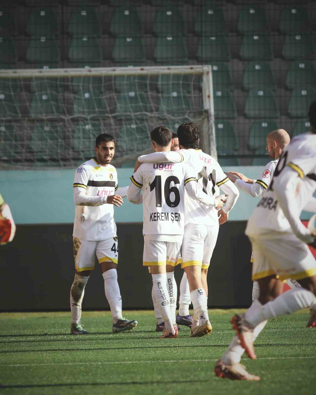 Ziraat Türkiye Kupası: Esenler Erokspor: 1 - İstanbulspor: 2