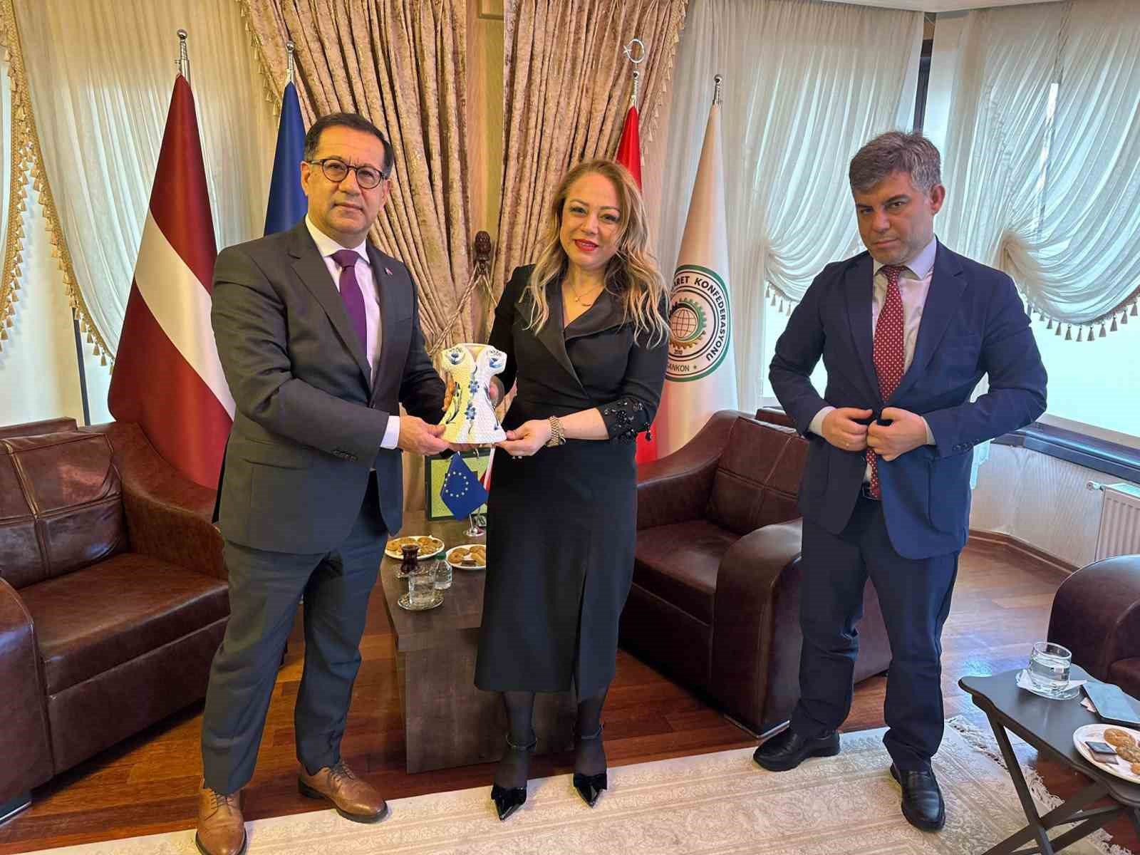 T&uuml;rk şirketleri Avrupa&rsquo;ya Letonya&rsquo;dan a&ccedil;ılacak
