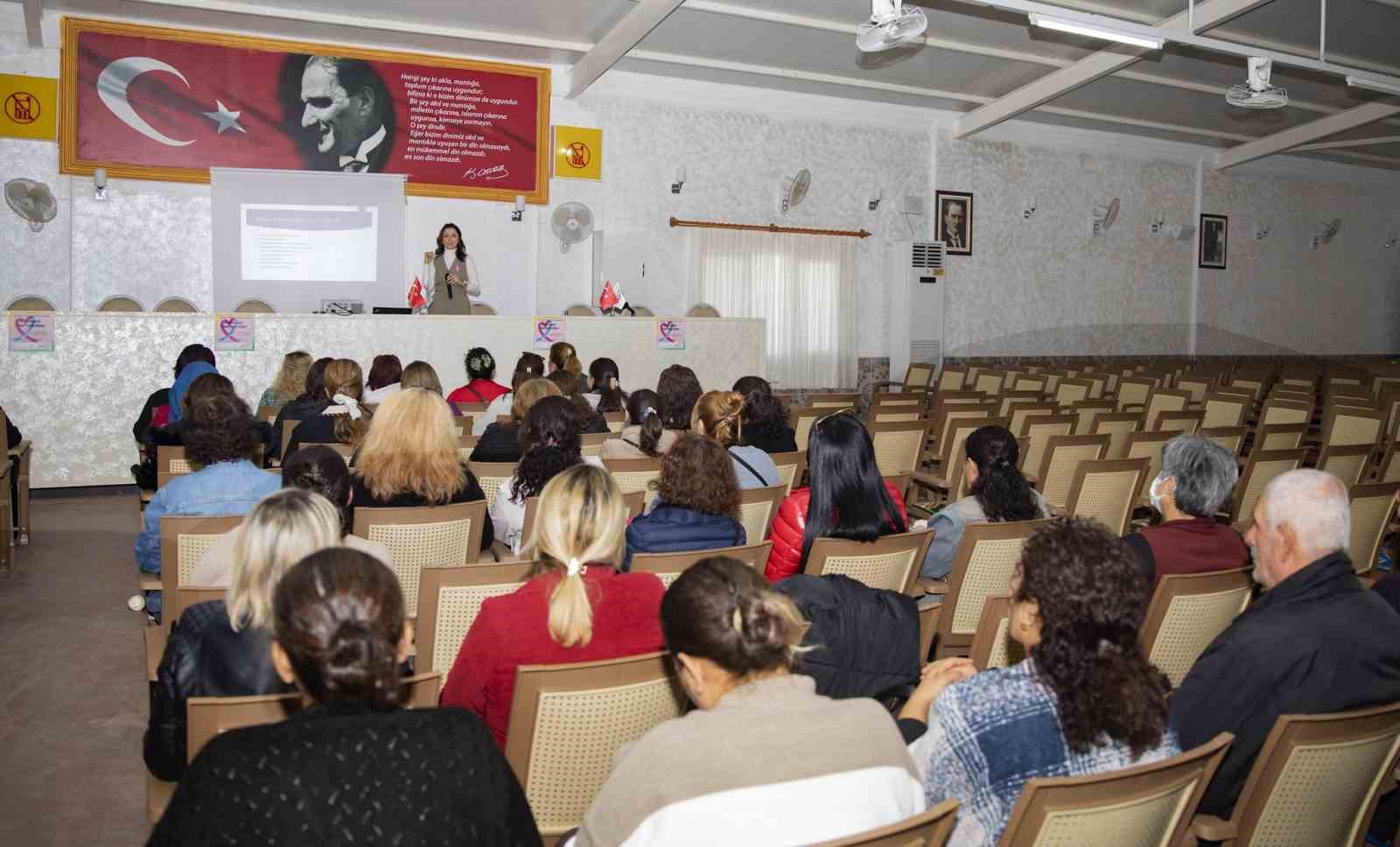 Mersin’de kadınlar ’meme kanseri’ konusunda bilinçlendiriliyor
