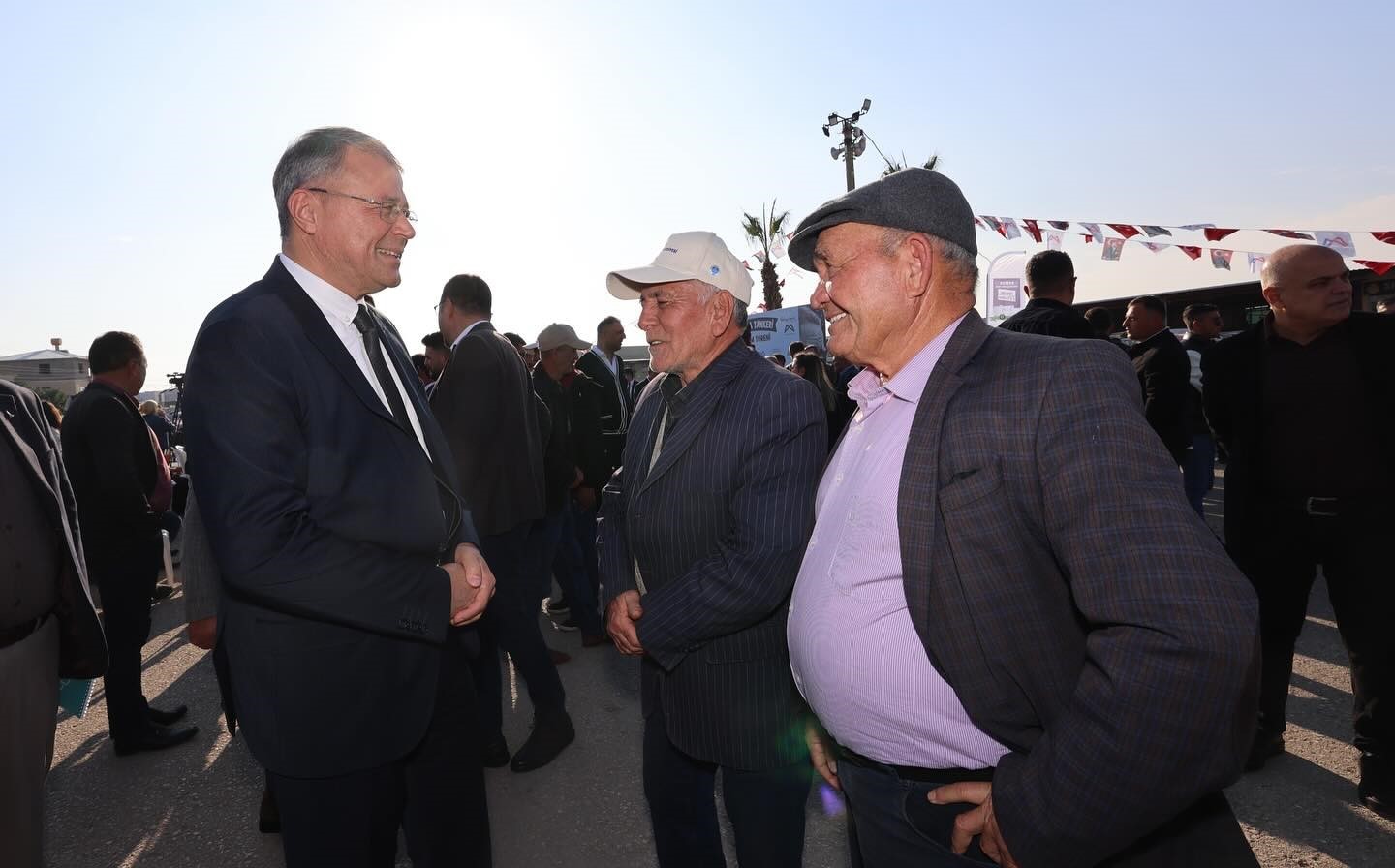 Silifke Belediye Başkanı Turgut, “Emekliler çayı 2,50 TL’ye içecek, öğrenciler ise yemeği 20 TL’den yiyecek”