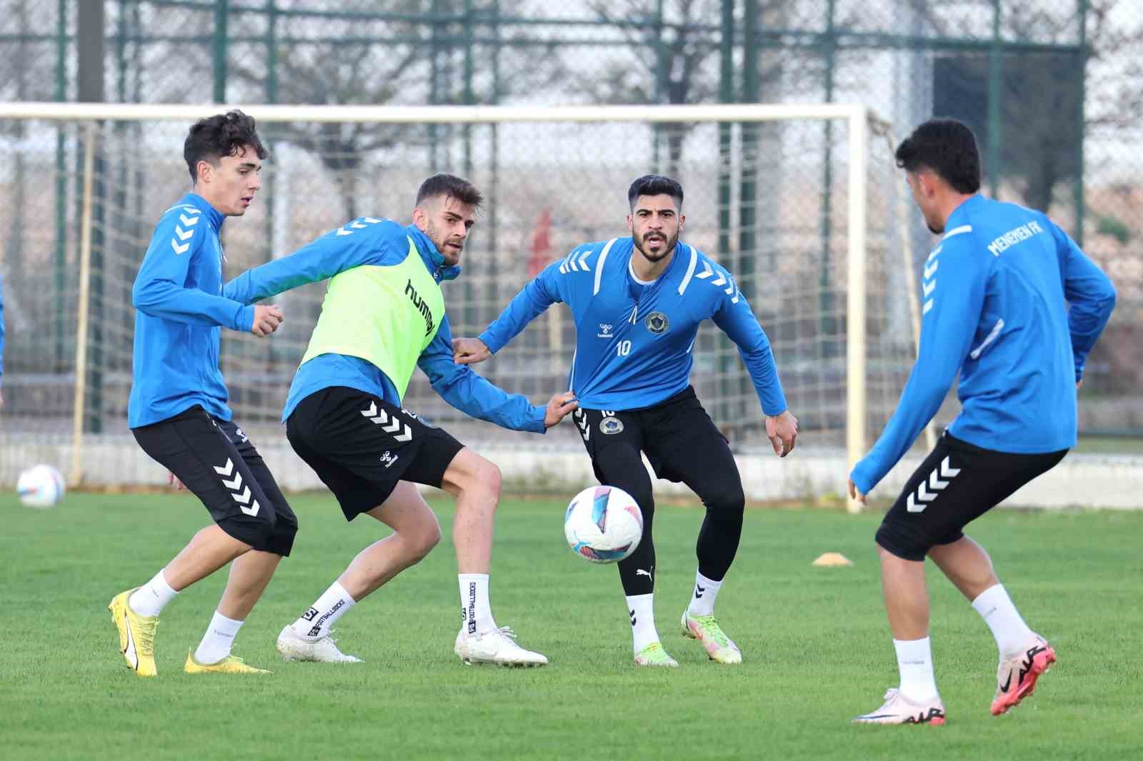 Menemen FK kupadan elendi, lige odaklandı