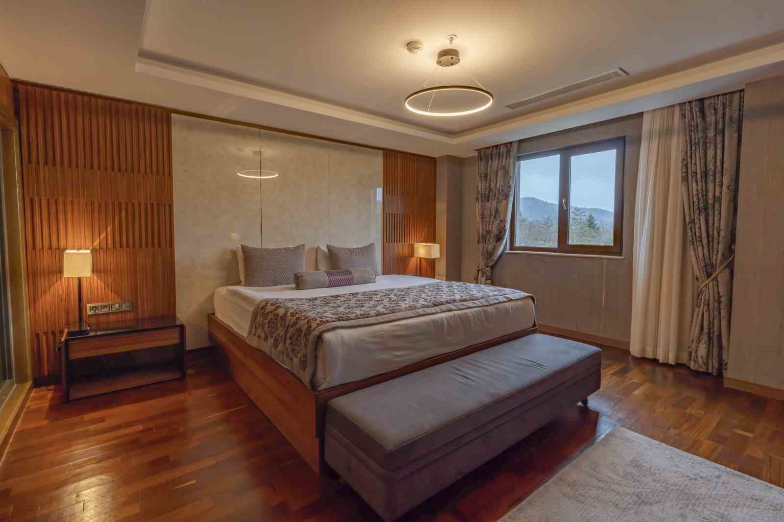 Koru Otel, sağlıklı kahvaltı ve Bolu mutfağı ile ziyaretçilerini bekliyor.
