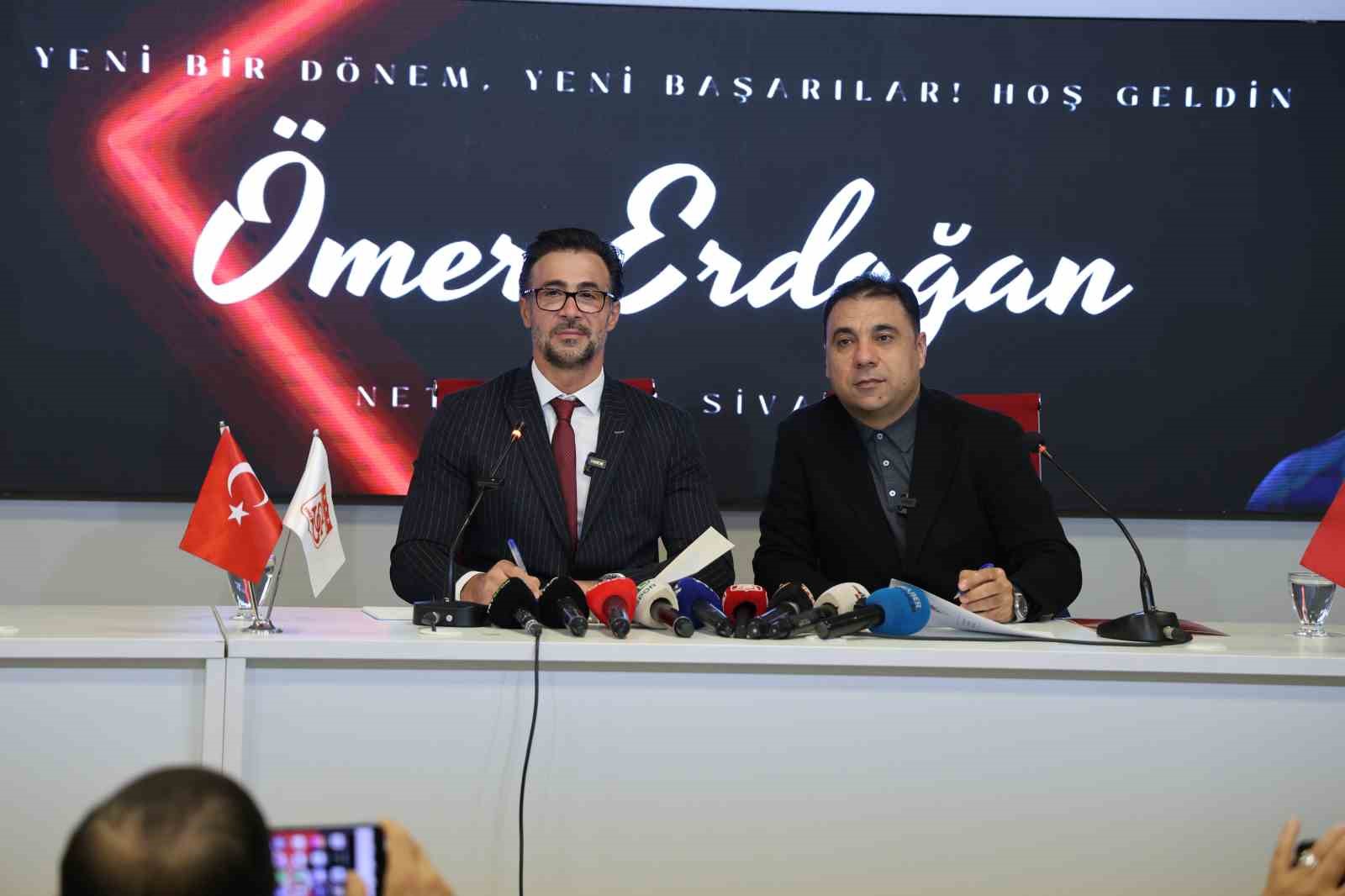 Sivasspor&rsquo;un yeni teknik direkt&ouml;r&uuml; &Ouml;mer Erdoğan imzayı attı
