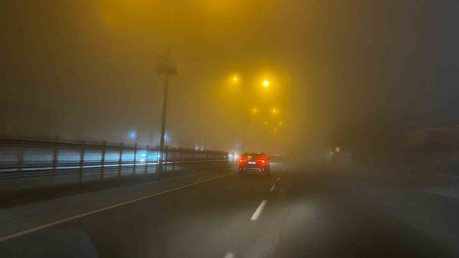 Diyarbakır’da 3 gündür yoğun sis aralıksız devam ediyor
