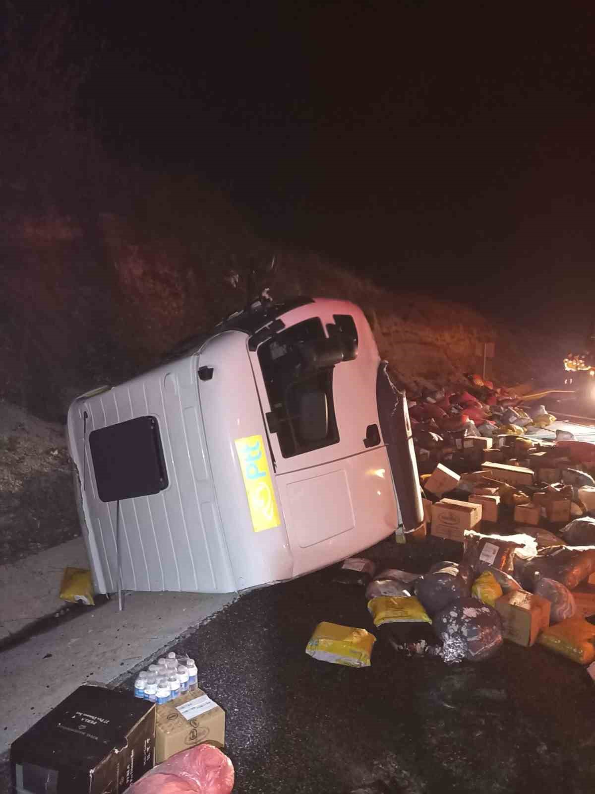 Balıkesir&rsquo;de otobanda kaza sonrası yangını paniği
