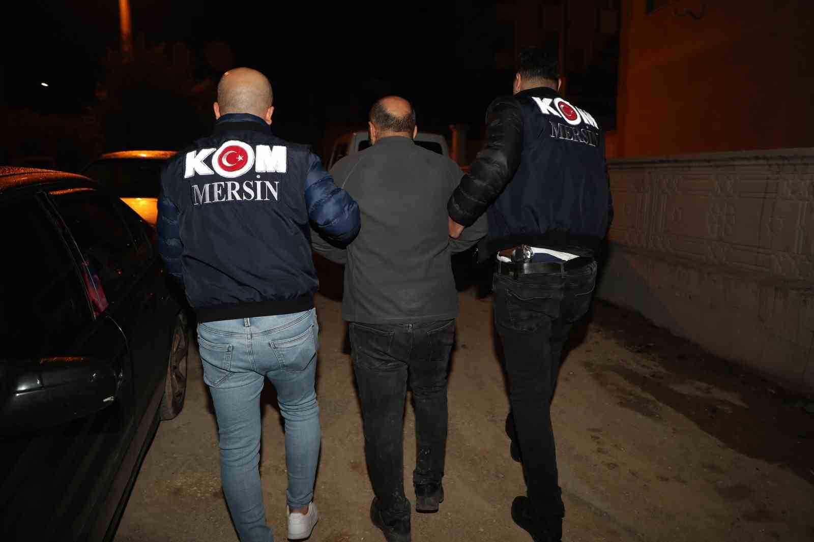 Mersin’de gümrükte rüşveti tarifeye bağlamışlar
