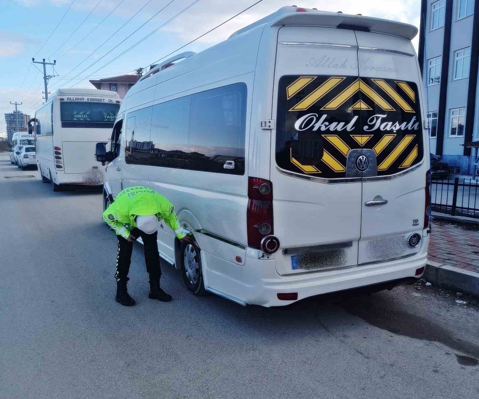 2024 yılı i&ccedil;erisinde 2 bin 599 servis aracı denetlendi

