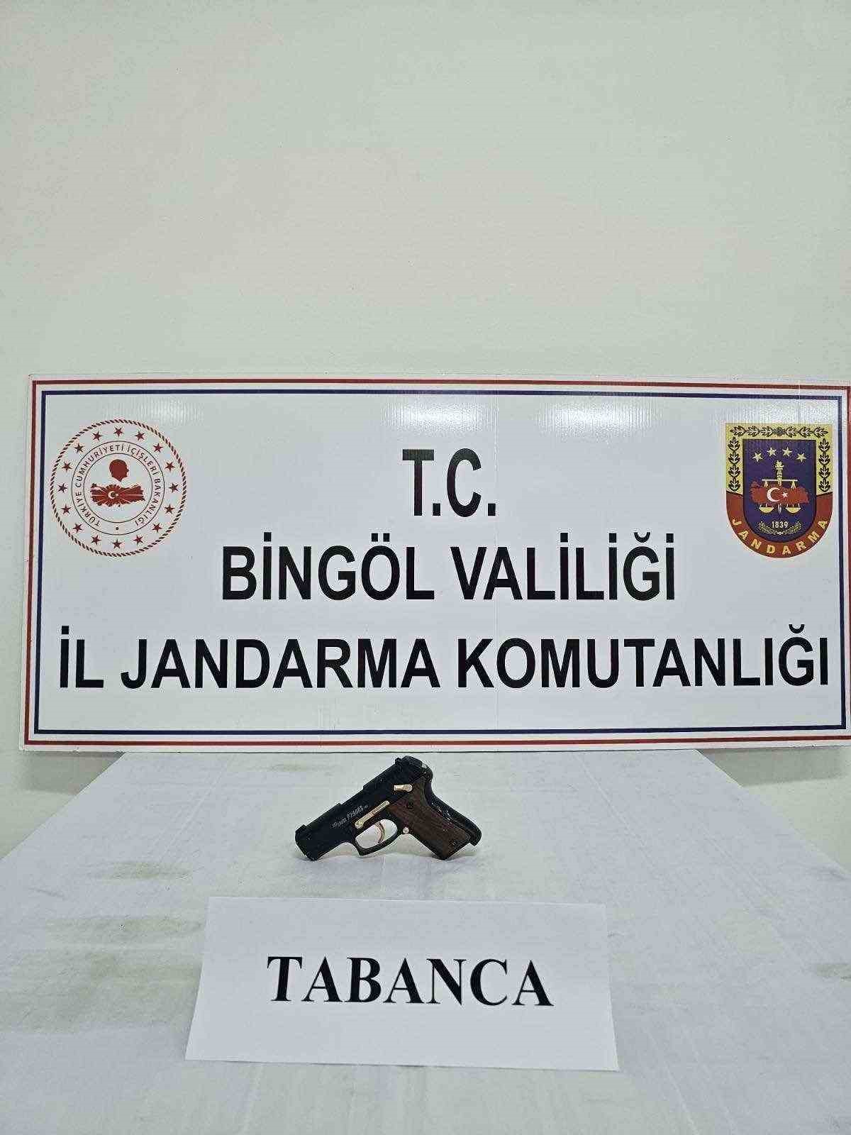 Bing&ouml;l&rsquo;de uyuşturucu ve  aranan şahıslara y&ouml;nelik &ccedil;alışma
