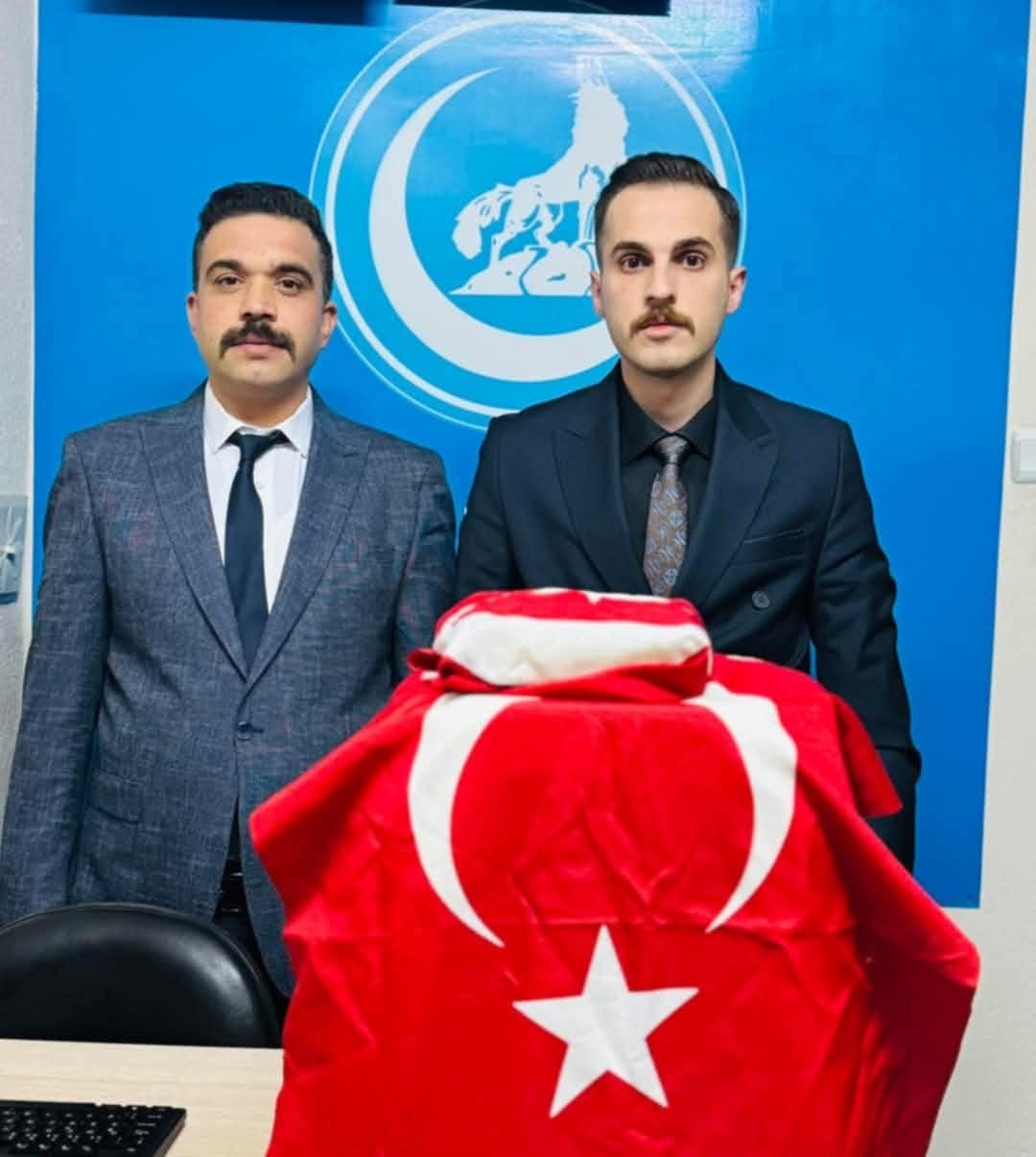 Selendi Ülkü Ocaklarında bayrak değişimi