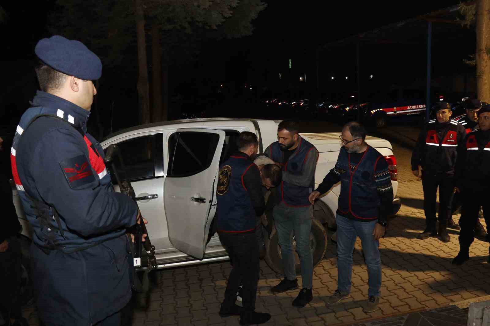 İki kişiyi yaralayan failler yakalandı
