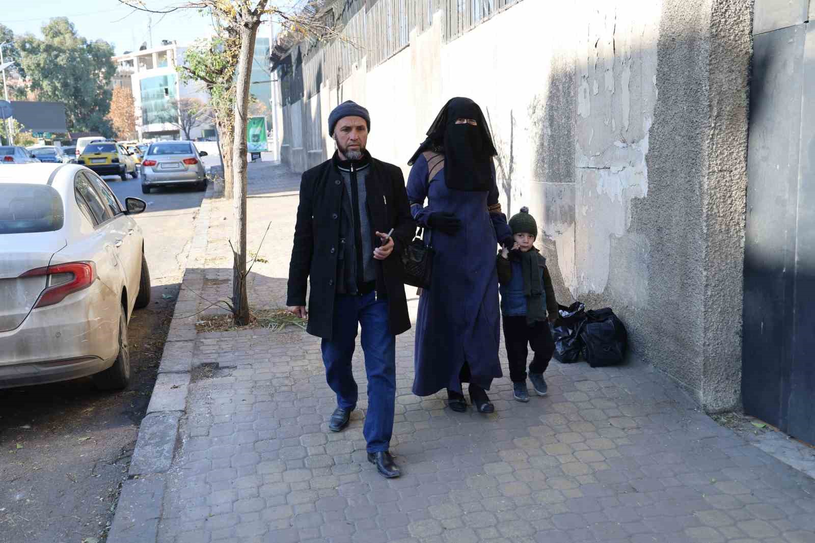 Denizli&rsquo;de ter&ouml;rden tutuklanan oğlu i&ccedil;in b&uuml;y&uuml;kel&ccedil;iliğe başvurdu
