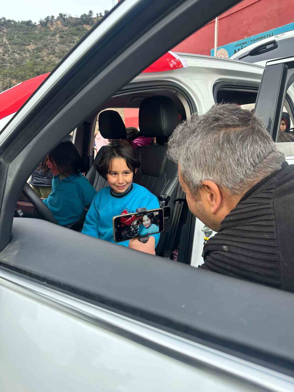 Adana’da Yerli Malı Haftası’nda çocukların Togg heyecanı
