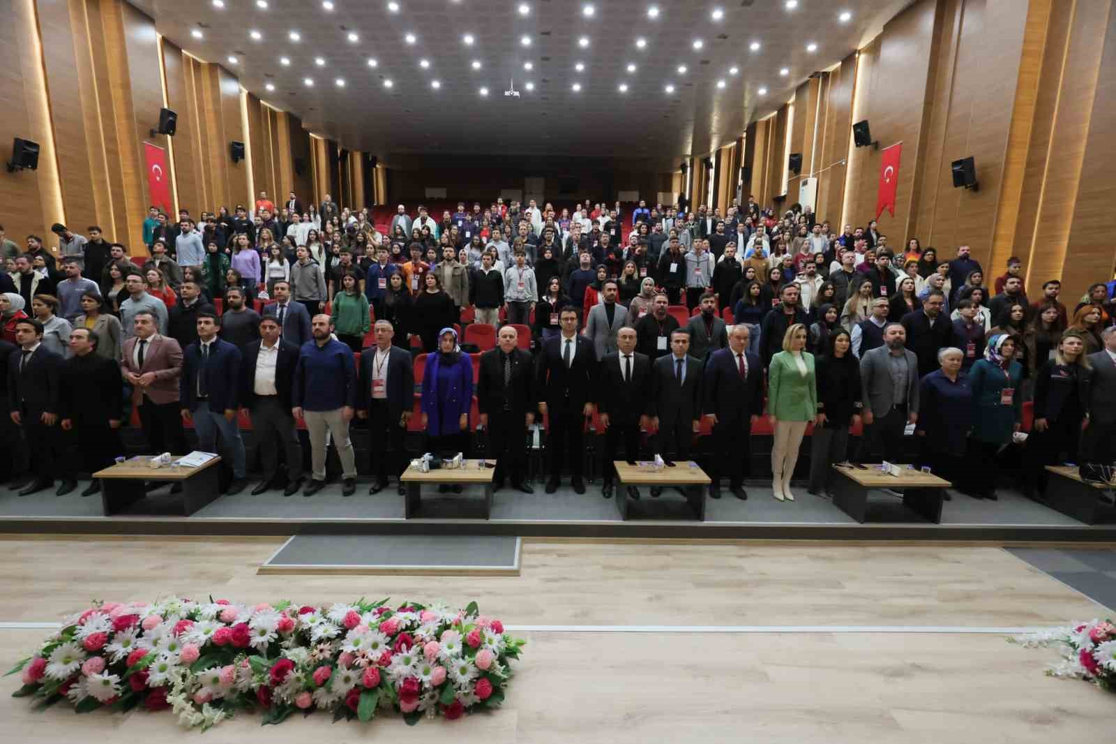 Gençlik Politikaları Çalıştayında söz gençlerin oldu