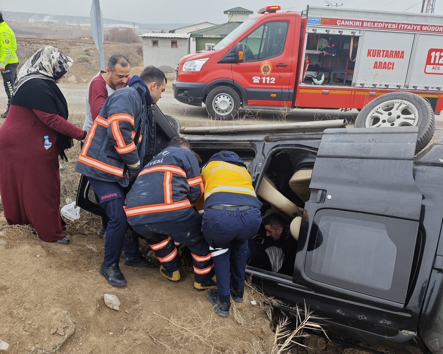 Çankırı’da hafif ticari araç takla attı: 4 yaralı
