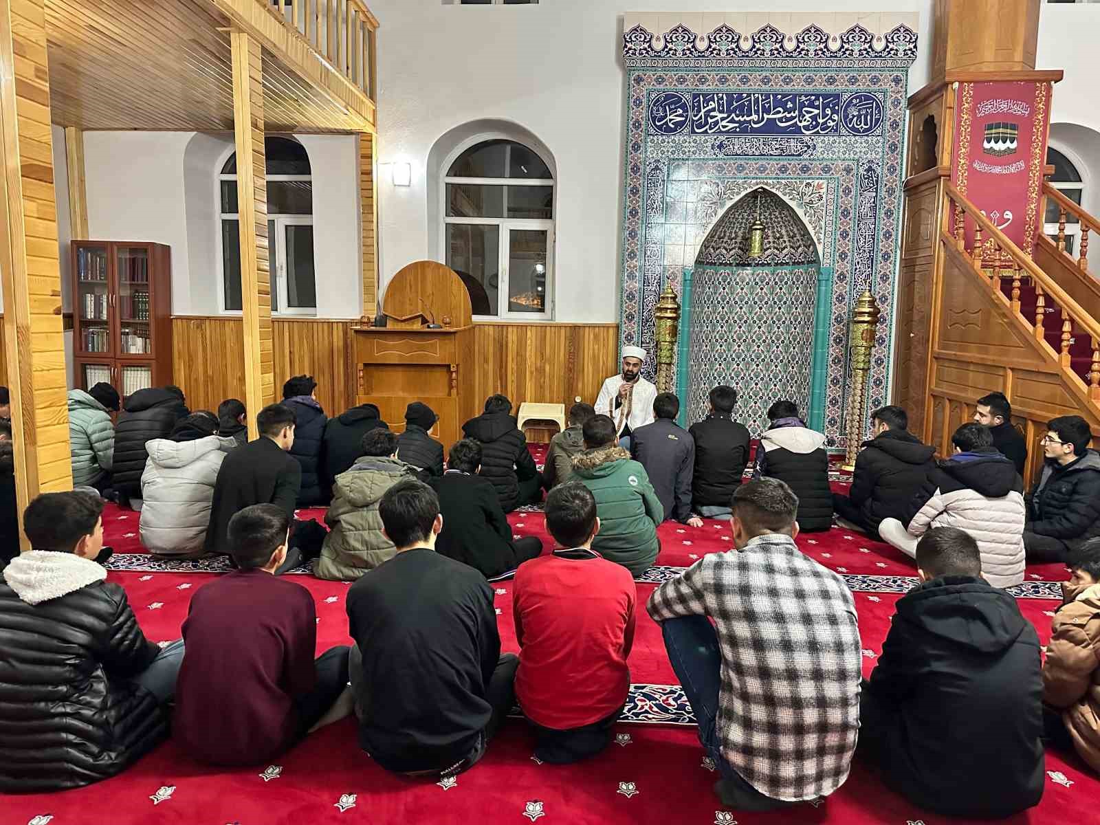 Taşlıçay’da sabah namazı buluşması
