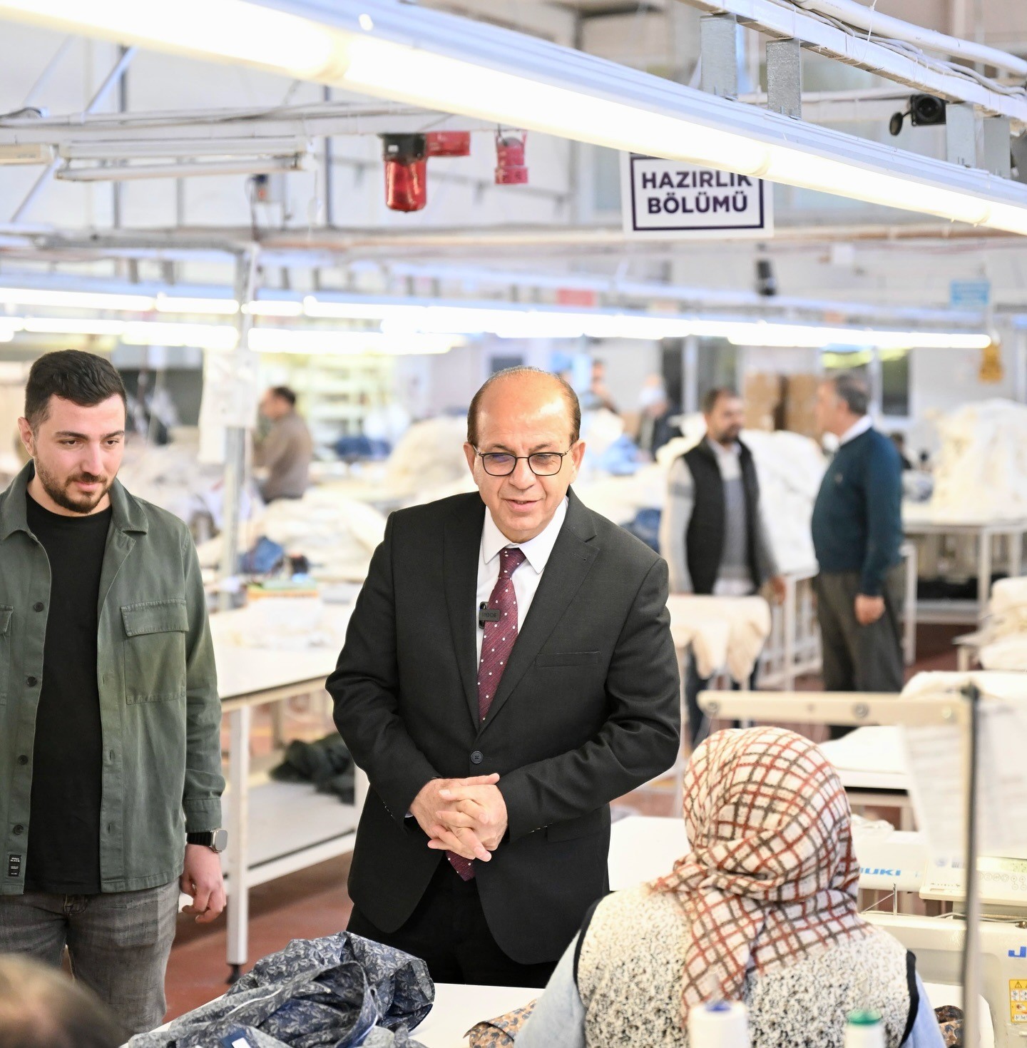 Ge&ccedil;it: "Fabrikalarımız ekonominin belkemiğidir"
