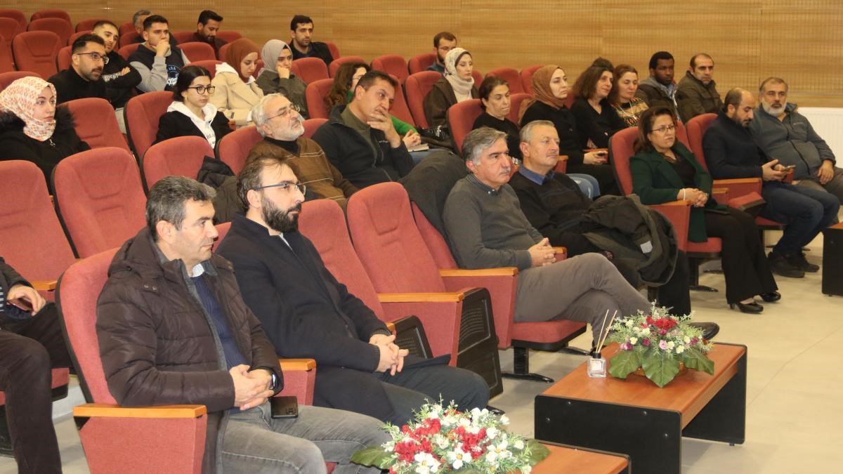 Malatya&rsquo;da depremin insan haklarına etkisi anlatıldı
