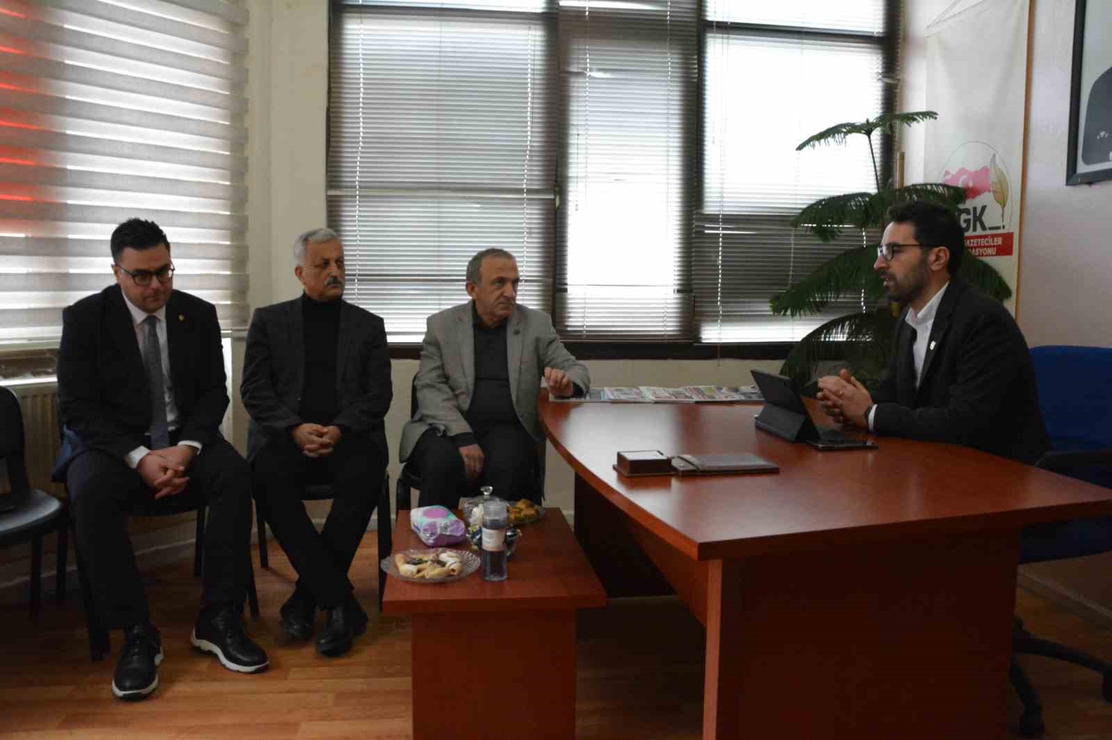 Manisa TSO Başkanı Yılmaz&rsquo;dan Gazeteciler Cemiyetine ziyaret
