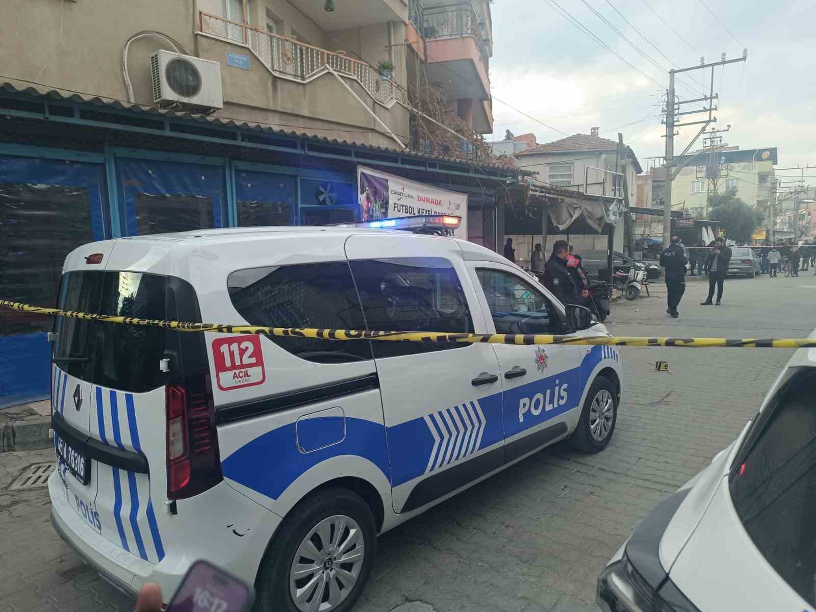 Turgutlu&rsquo;da silahlı saldırı: 2 kişi yaralandı
