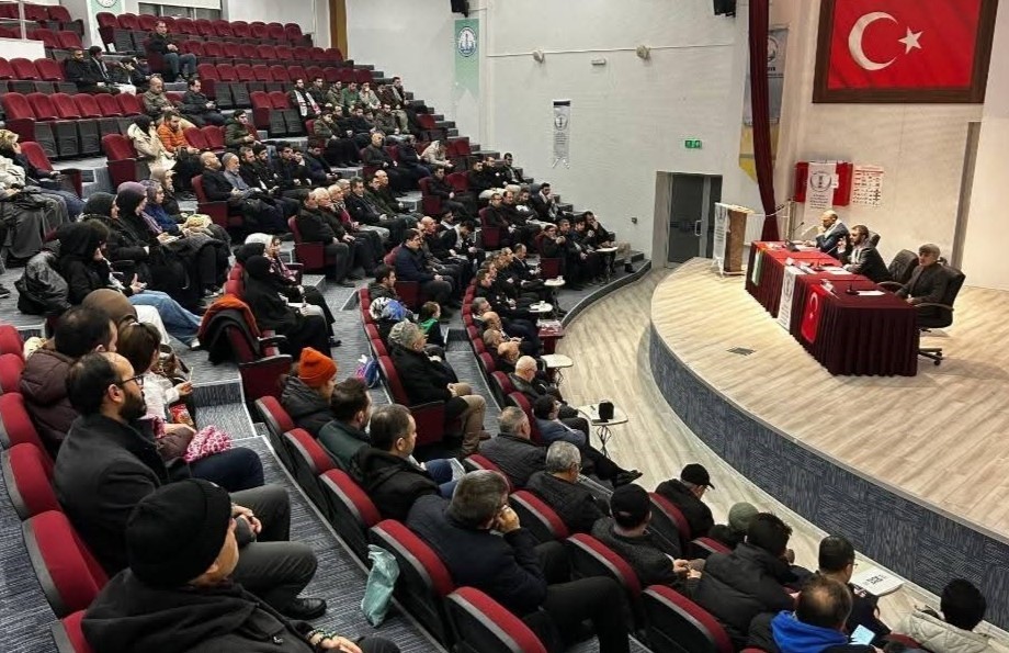 Kütahya’da "Gazze soykırımının ayak izleri" konulu panel
