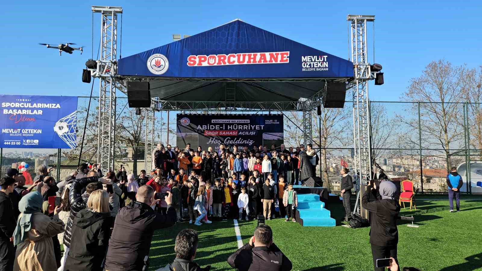 Kağıthane’de Abide-i Hürriyet Spor Sahası açıldı
