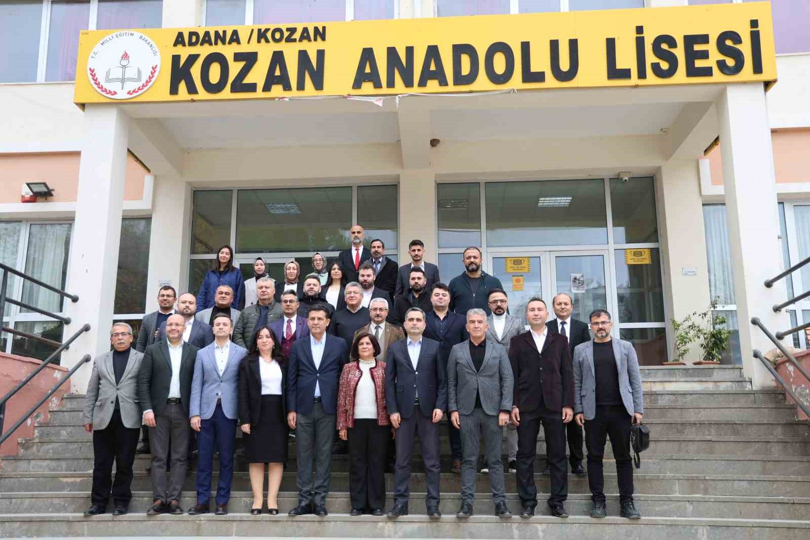 Kozan Lisesi mezunları bir araya geldi