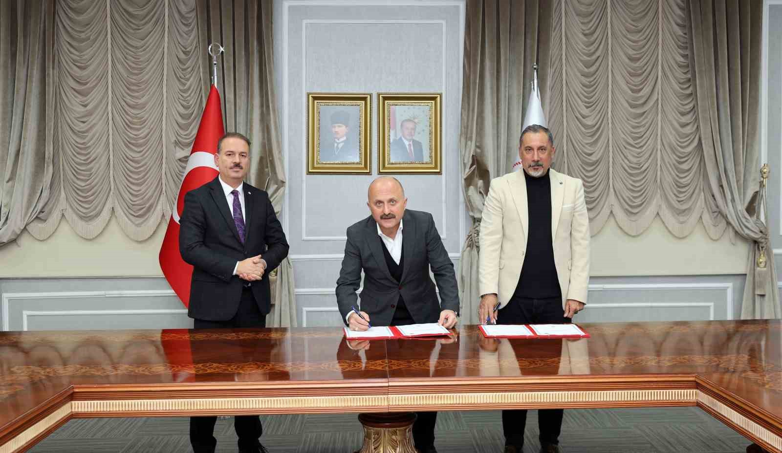 Depremzede &ouml;ğrencilere mesleki eğitim desteği
