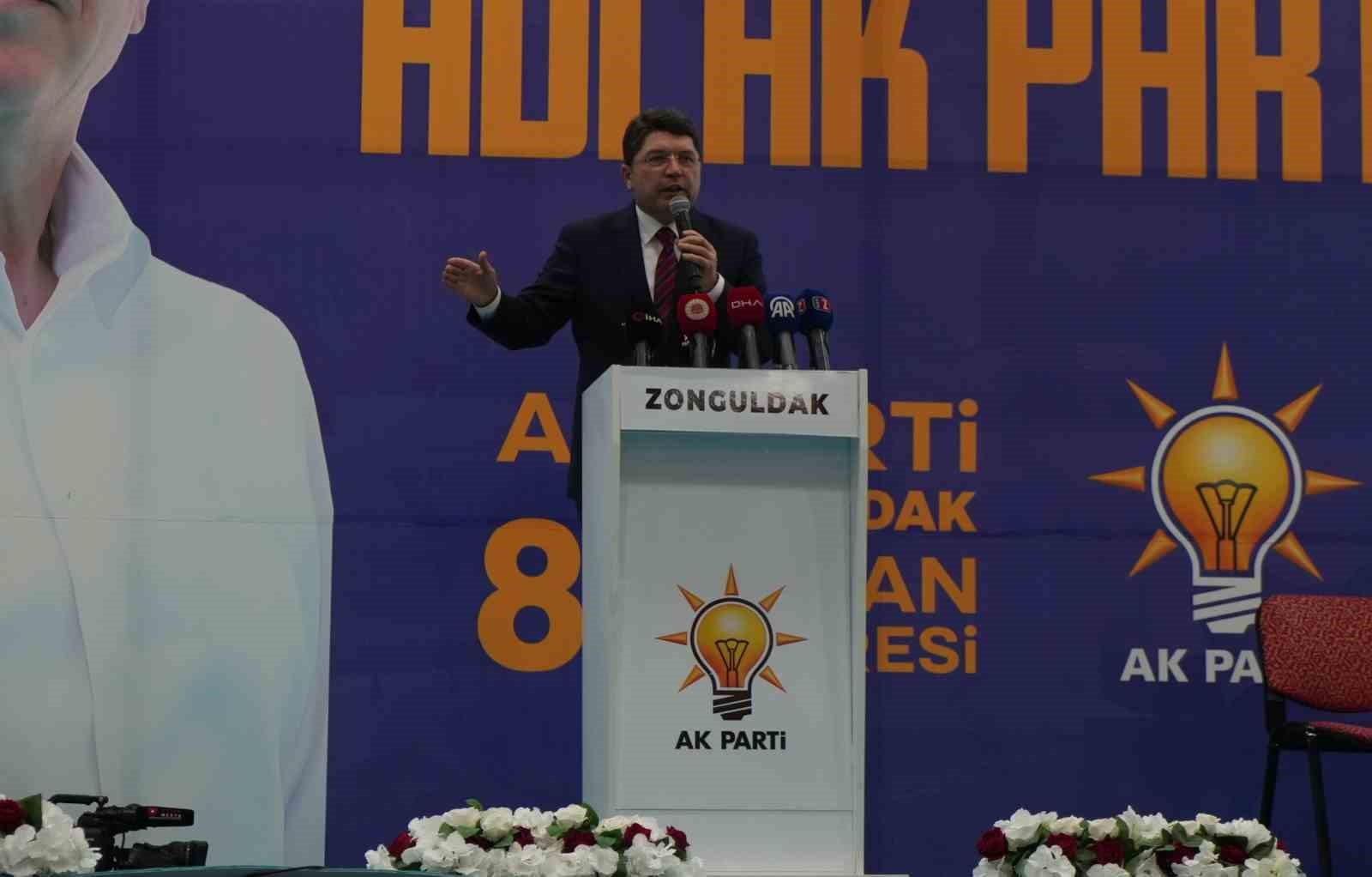 Adalet Bakanı Tunç: "Suriye’deki durum karşısında bütün dünya Türkiye’nin dış politikasını takdir ediyor"
