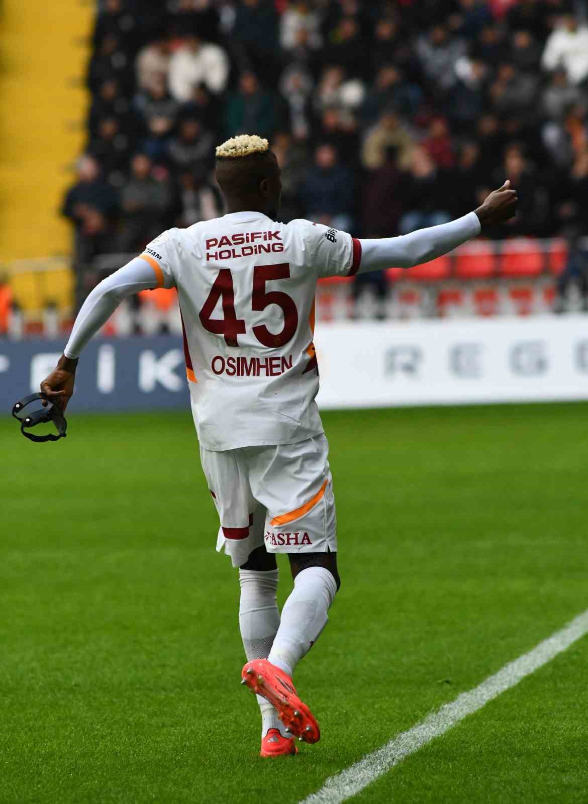 Trendyol Süper Lig: Kayserispor: 1 - Galatasaray: 1 (Maç devam ediyor)
