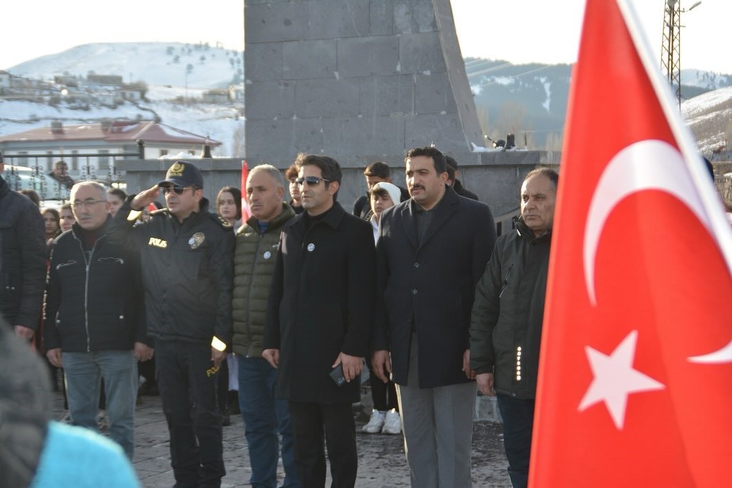 &Ouml;ğrenciler Sarıkamış şehitlerine y&uuml;r&uuml;d&uuml;
