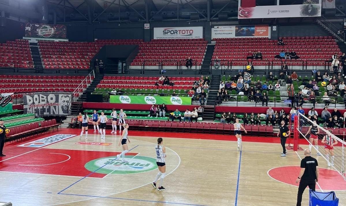 TVF Kadınlar 1. Ligi: Boz&uuml;y&uuml;k Belediyesi Eğitim Spor Kul&uuml;b&uuml;: 1 - Karşıyaka : 3
