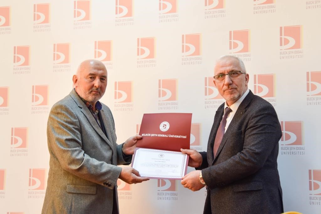 BŞE&Uuml;&rsquo;de din hizmetleri ve eğitim alanındaki yenilik&ccedil;i yaklaşımlar
