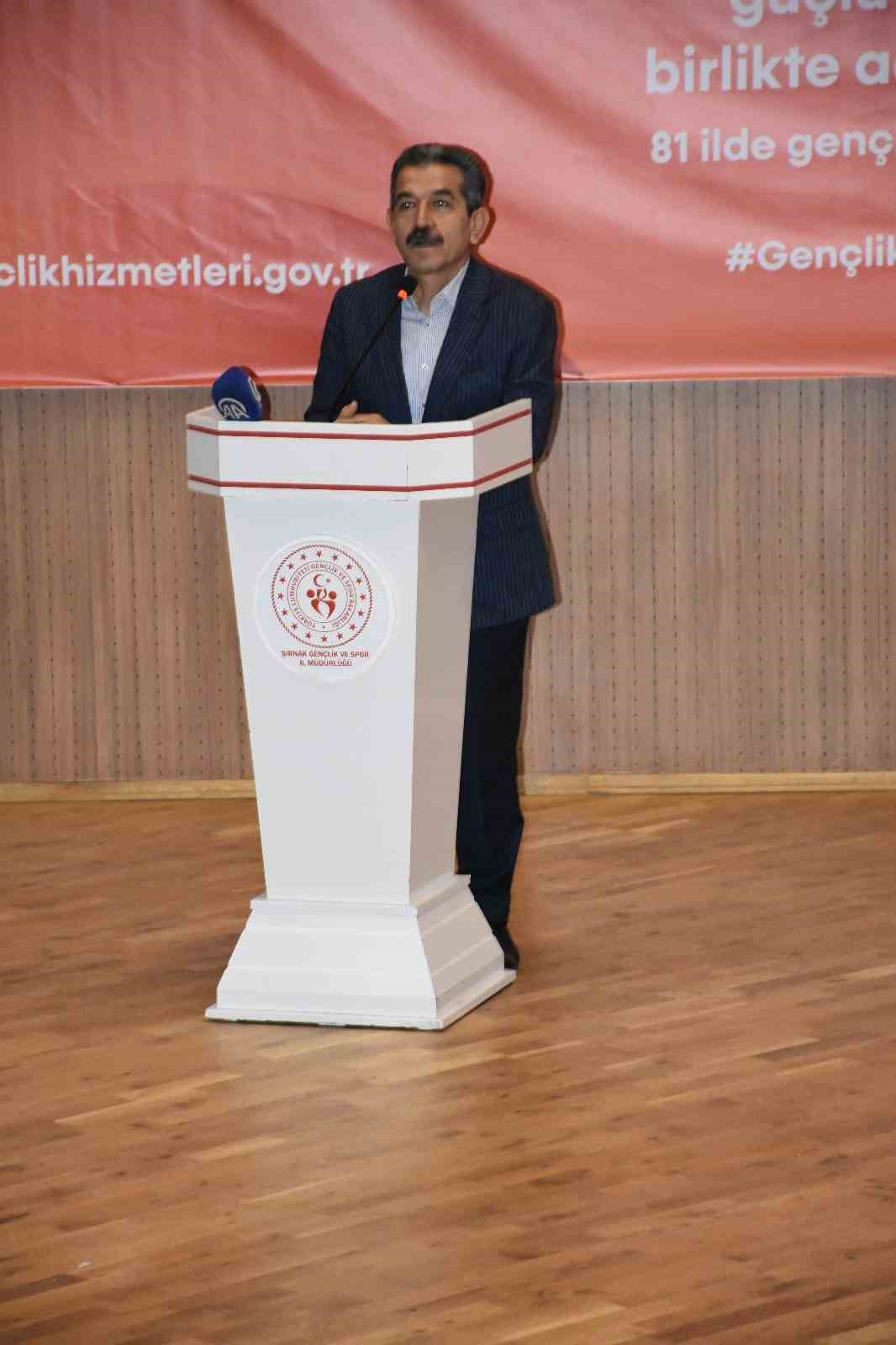 Şırnak&rsquo;ta Gen&ccedil;lik Politika Belgesi Vizyon &Ccedil;alıştayı d&uuml;zenlendi
