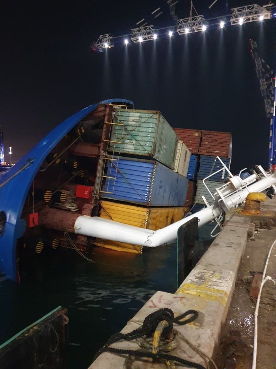 Yan yatan gemi ile ilgili İstanbul Valiliği’nden açıklama