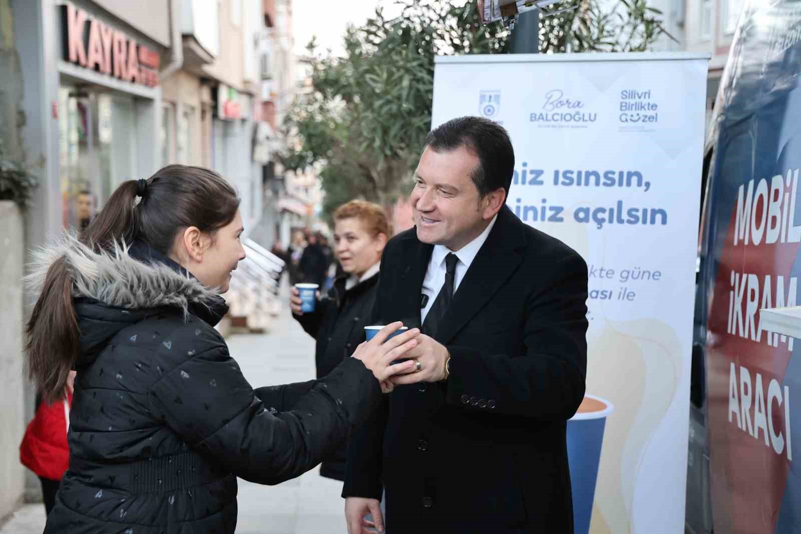 Silivri’de ortaokul öğrencilerine sıcak çorba ikramı başladı