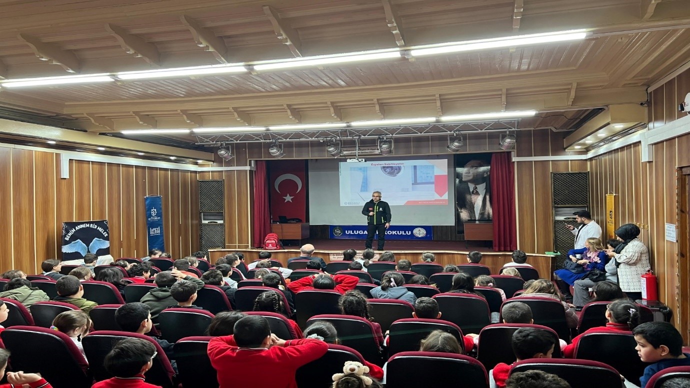 Miniklerden ger&ccedil;eği aratmayan afet senaryosu
