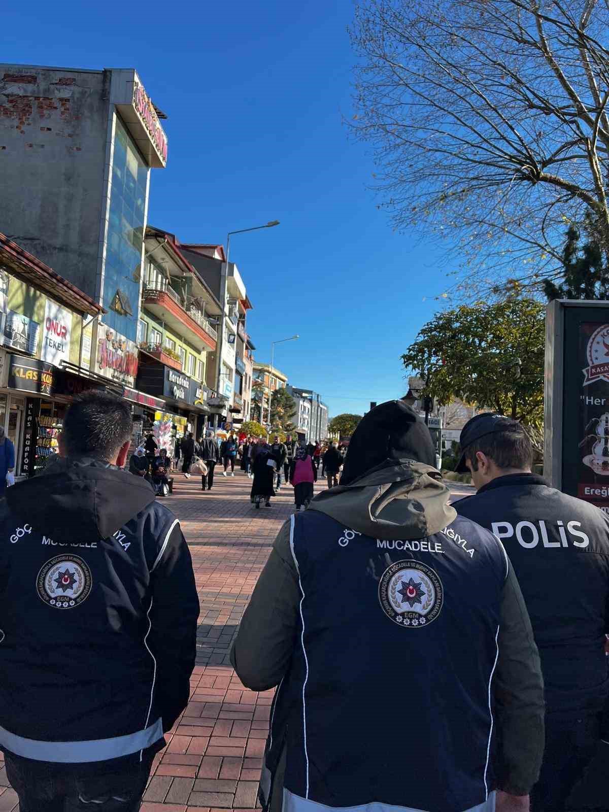 Zonguldak&rsquo;ta jandarma ve polisin denetimleri s&uuml;r&uuml;yor
