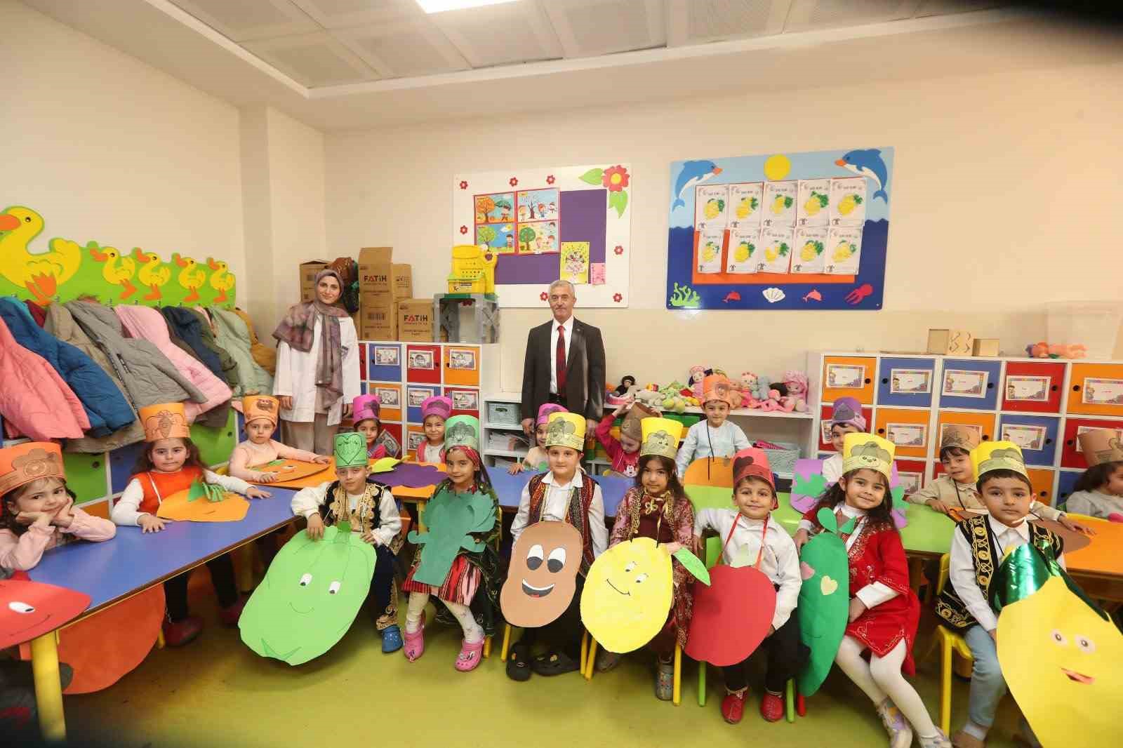 Tahmazoğlu, Yerli Malı Haftası&rsquo;nda miniklerle buluştu
