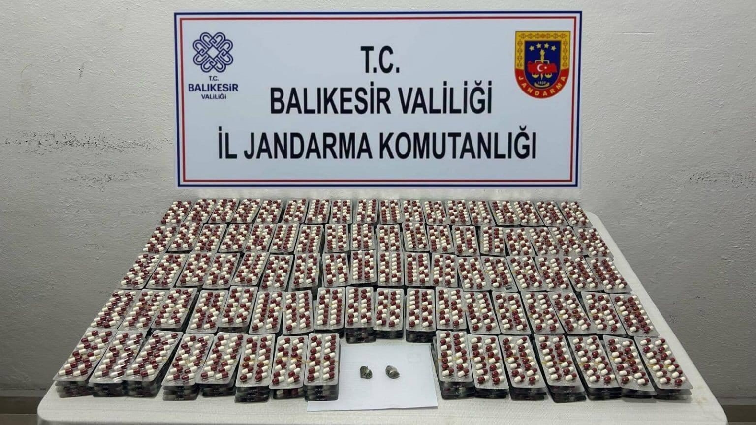 Balıkesir&rsquo;de yılbaşı &ouml;ncesi sahte 310 litre sahte alkol ele ge&ccedil;irildi

